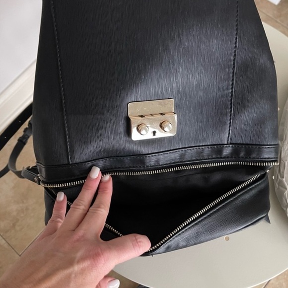 ZARA Convertible Backpack/Purse Bag Hard Shell Black with Gold Hardware - Picture 9 of 12